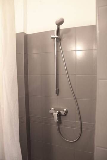 Фото номера Quadruple Room (with TV) Мини-отель Zespół Pałacowo-Parkowy Bądzów г. Полковице 6